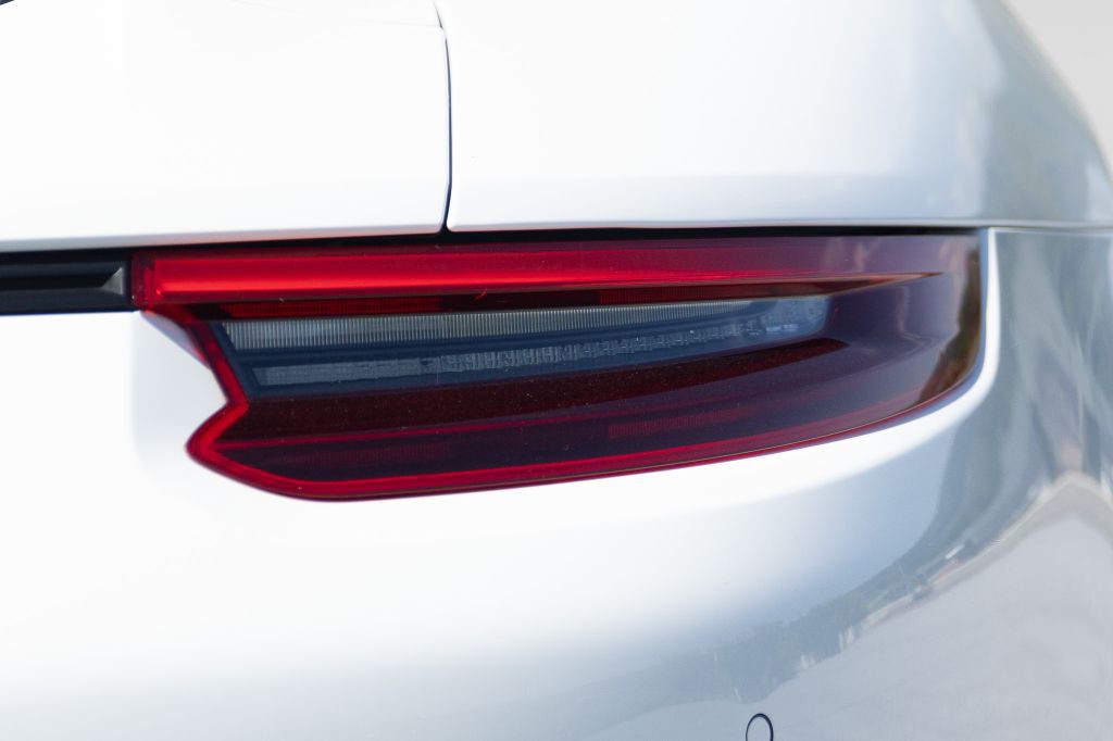 2019 Porsche 911 Image 32