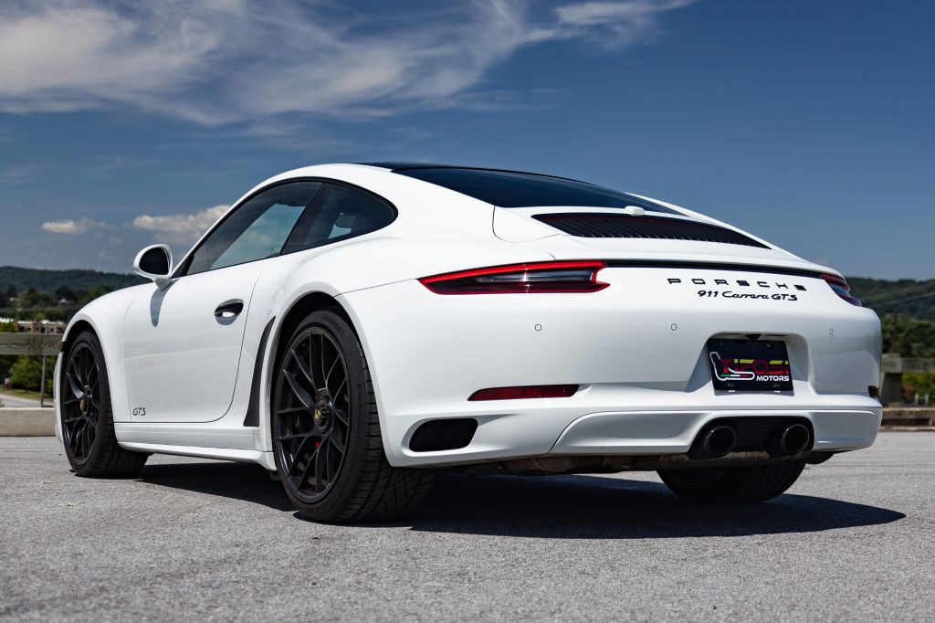 2019 Porsche 911 Image 35