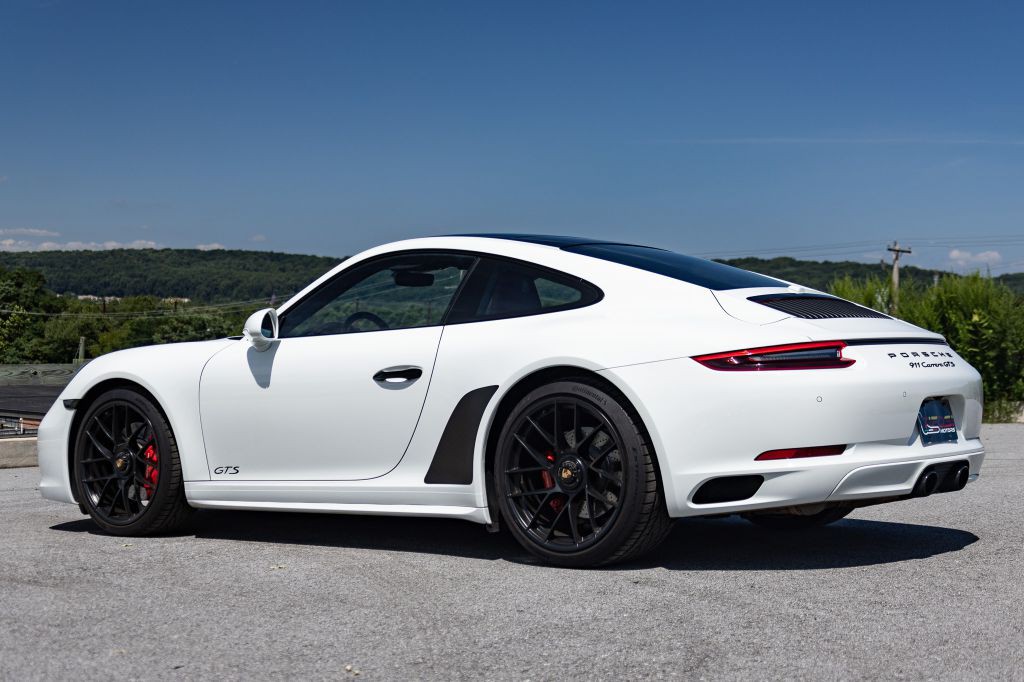 2019 Porsche 911 Image 36