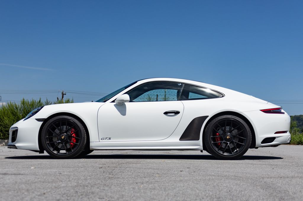 2019 Porsche 911 Image 40