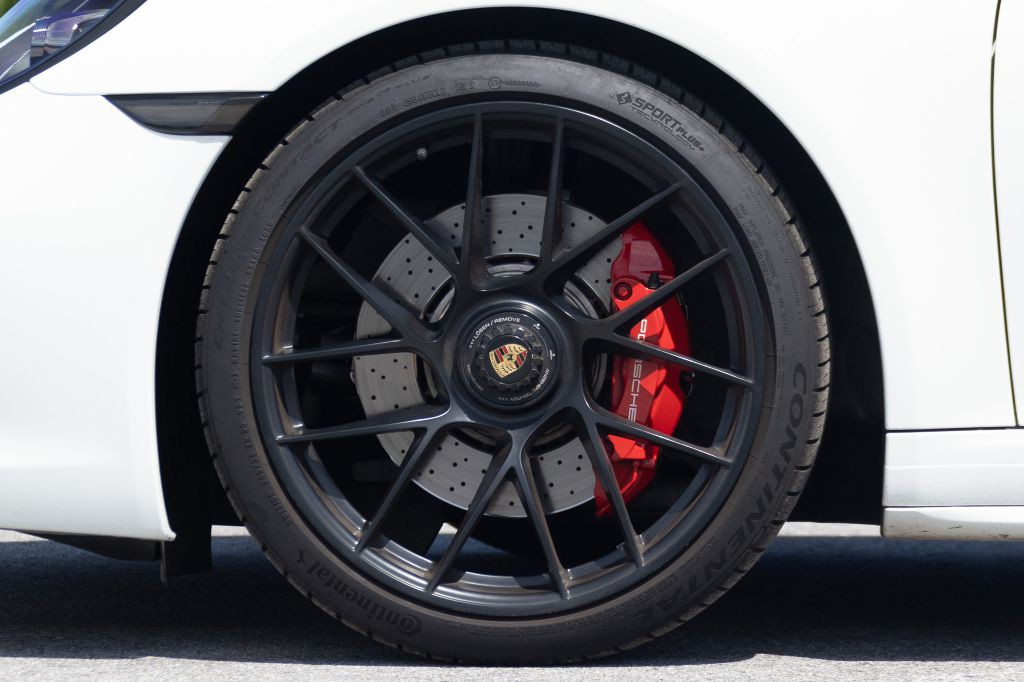 2019 Porsche 911 Image 42