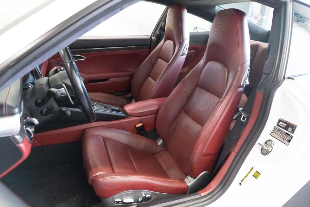 2019 Porsche 911 Image 49