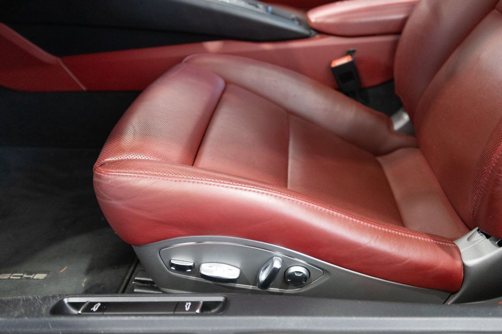 2019 Porsche 911 Image 50