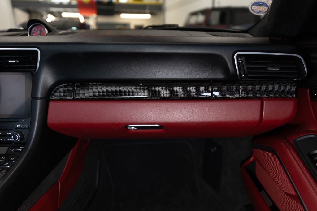 2019 Porsche 911 Image 60