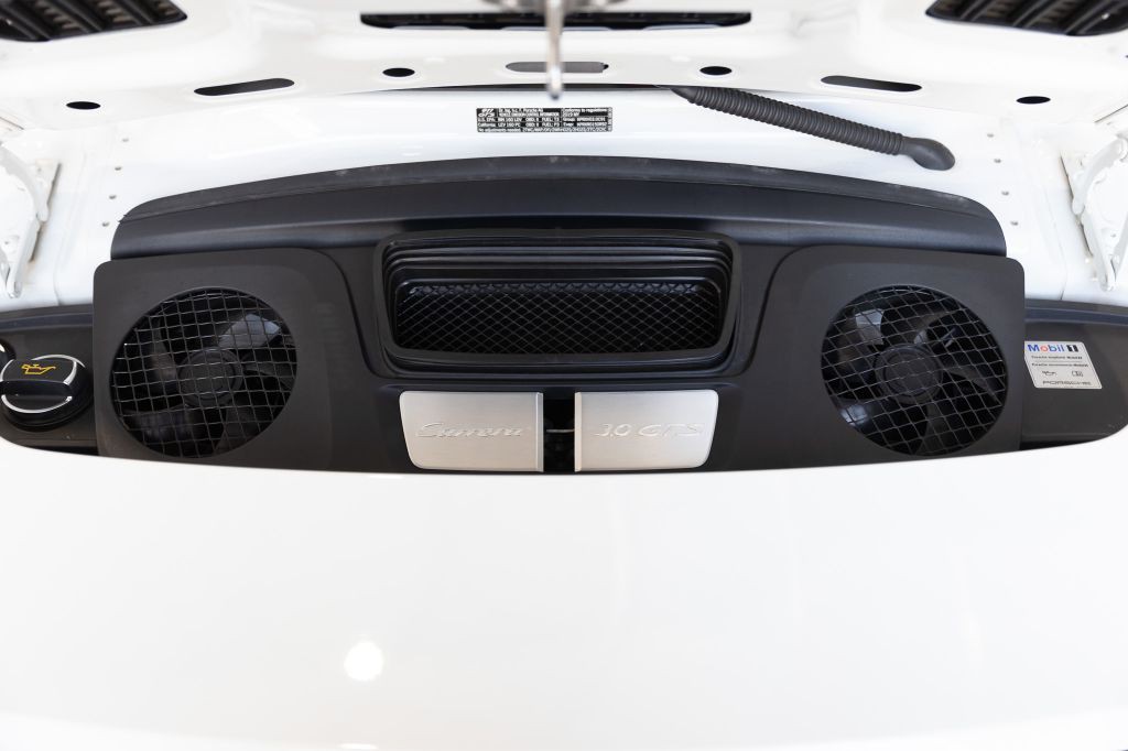 2019 Porsche 911 Image 63