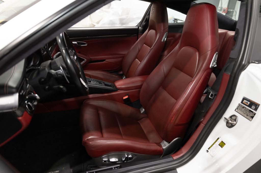 2019 Porsche 911 Image 68