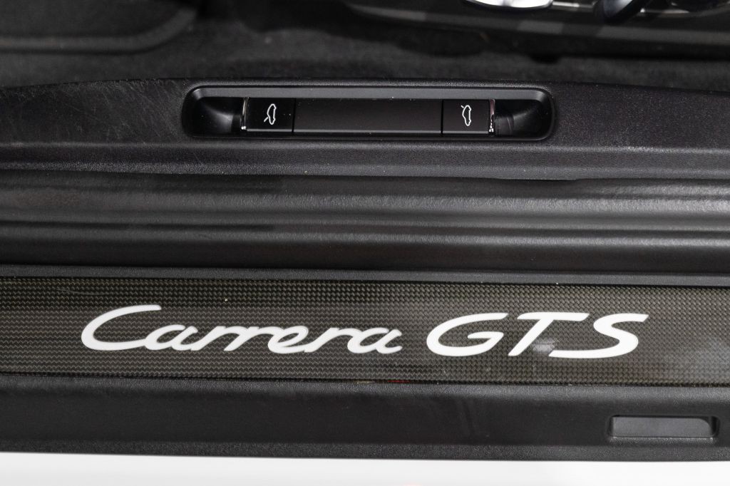 2019 Porsche 911 Image 70