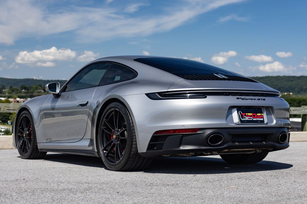 2022 Porsche 911 Image 11