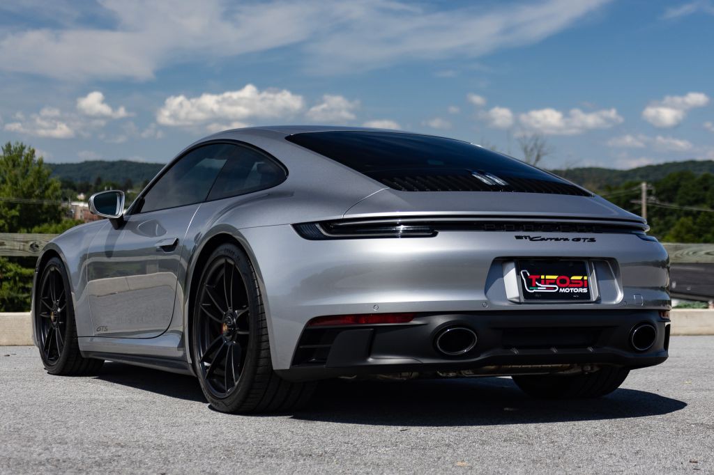2022 Porsche 911 Image 12