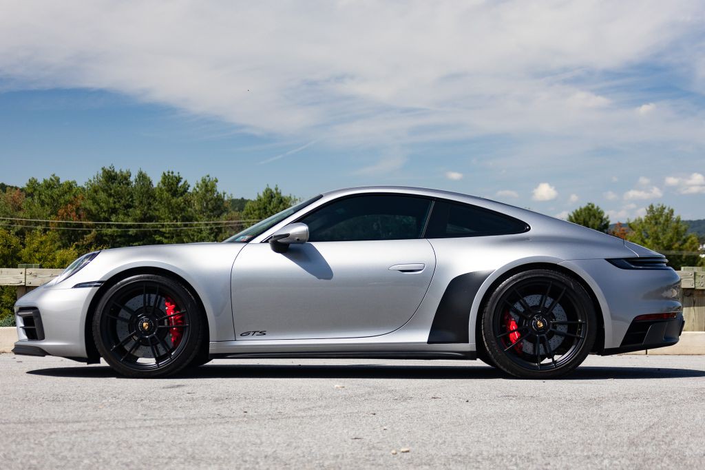 2022 Porsche 911 Image 37