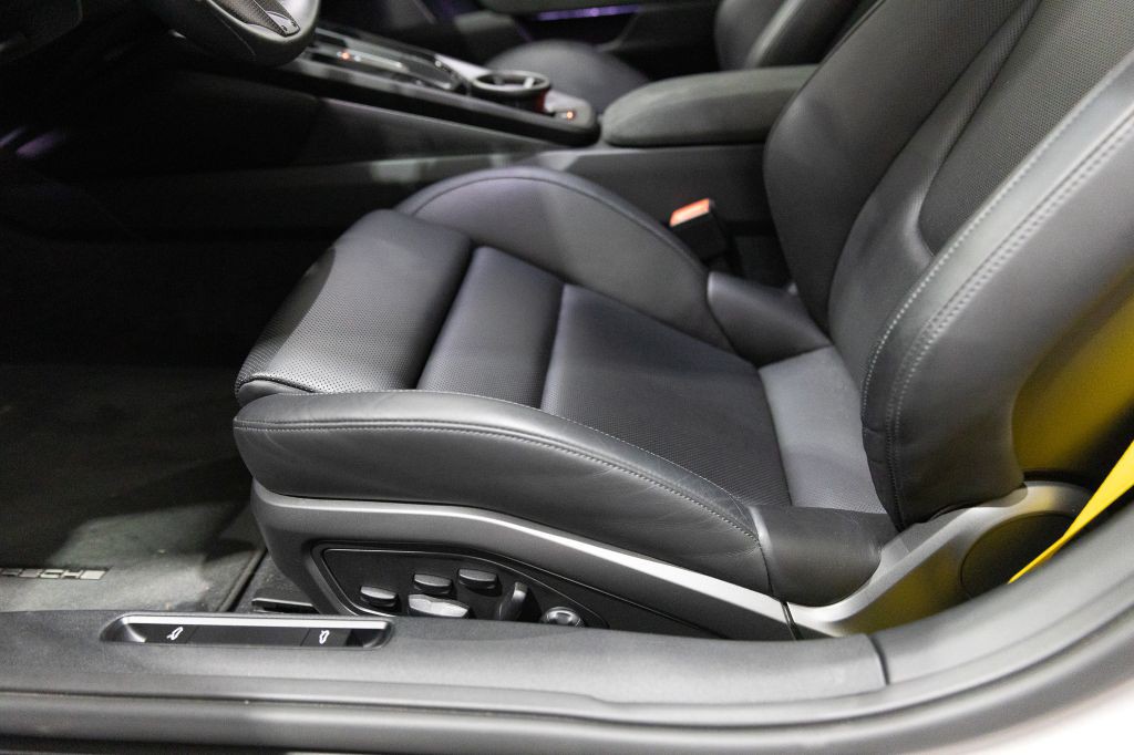 2022 Porsche 911 Image 57