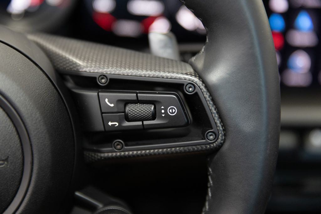 2022 Porsche 911 Image 68