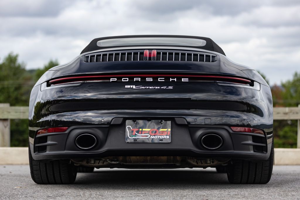2020 Porsche 911 Image 3