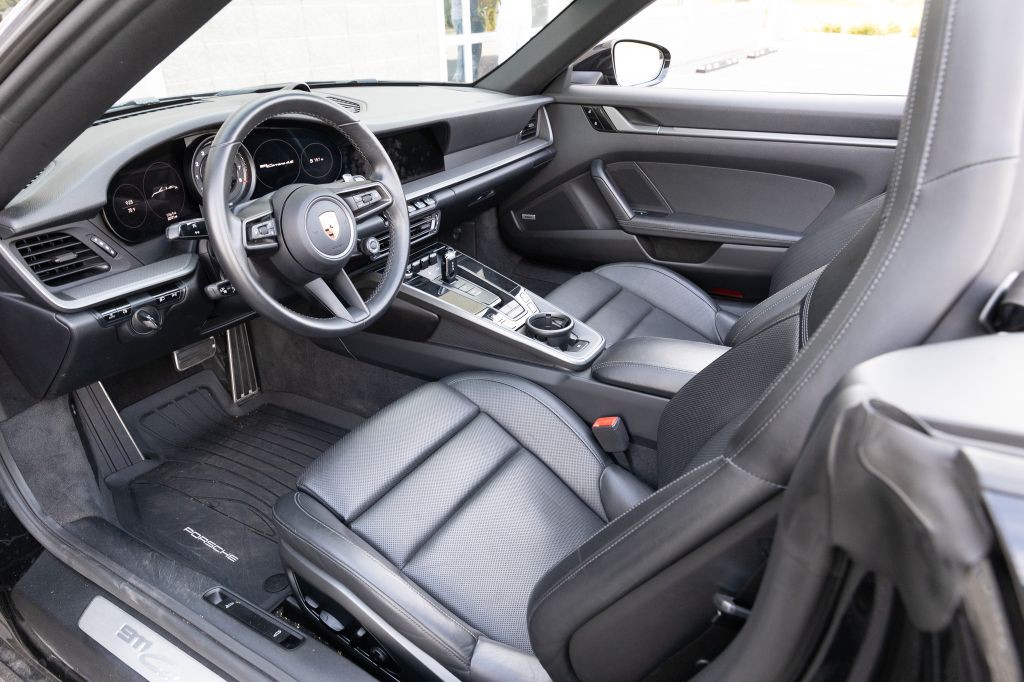 2020 Porsche 911 Image 4