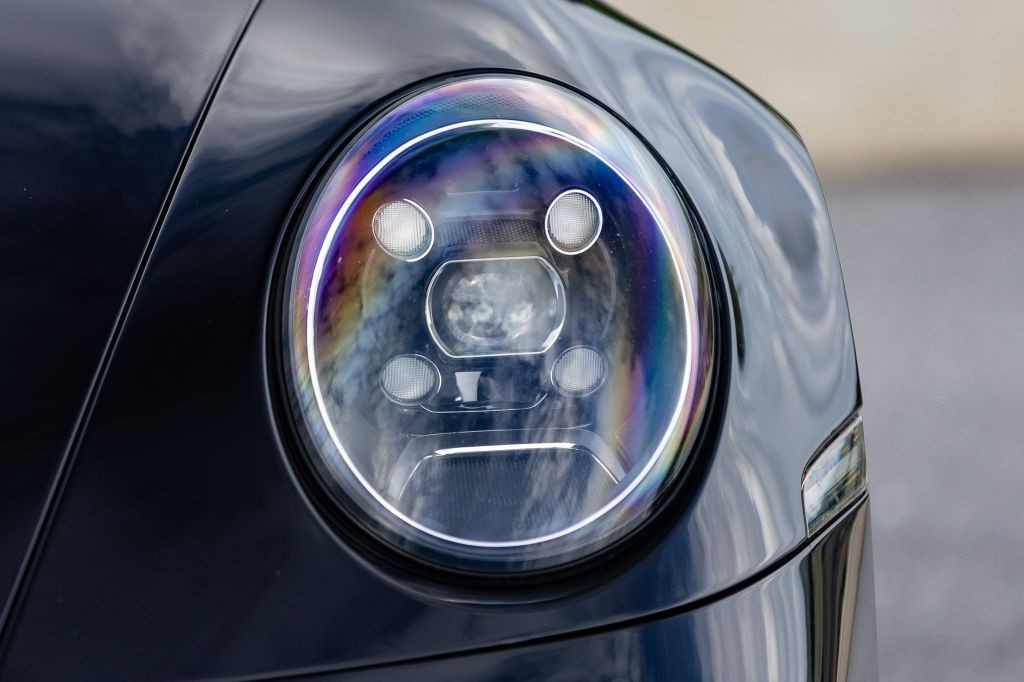 2020 Porsche 911 Image 19