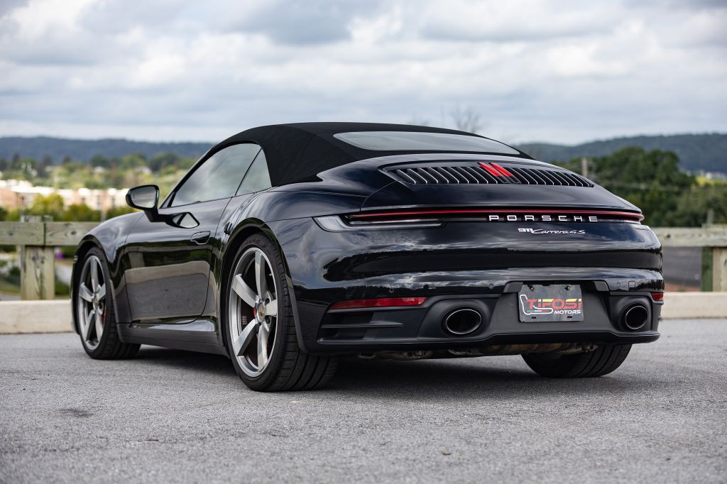 2020 Porsche 911 Image 50