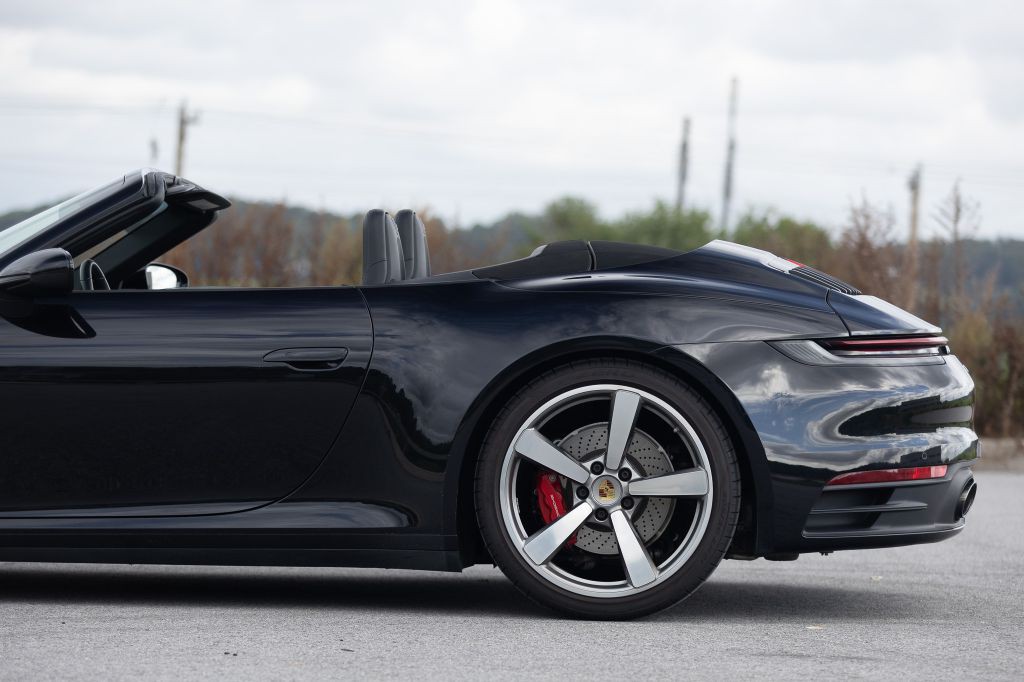 2020 Porsche 911 Image 70