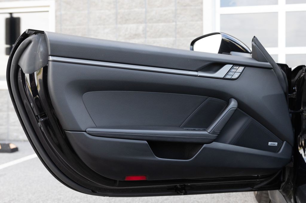 2020 Porsche 911 Image 74