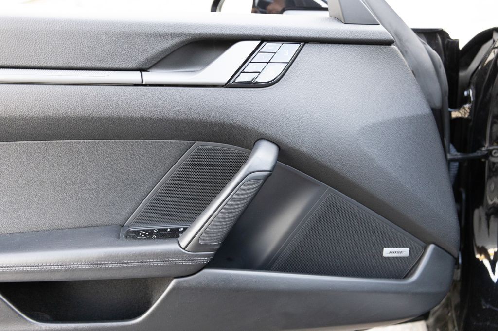 2020 Porsche 911 Image 75