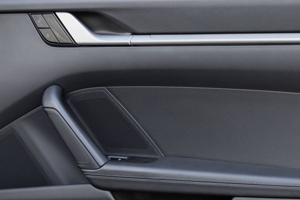2020 Porsche 911 Image 85