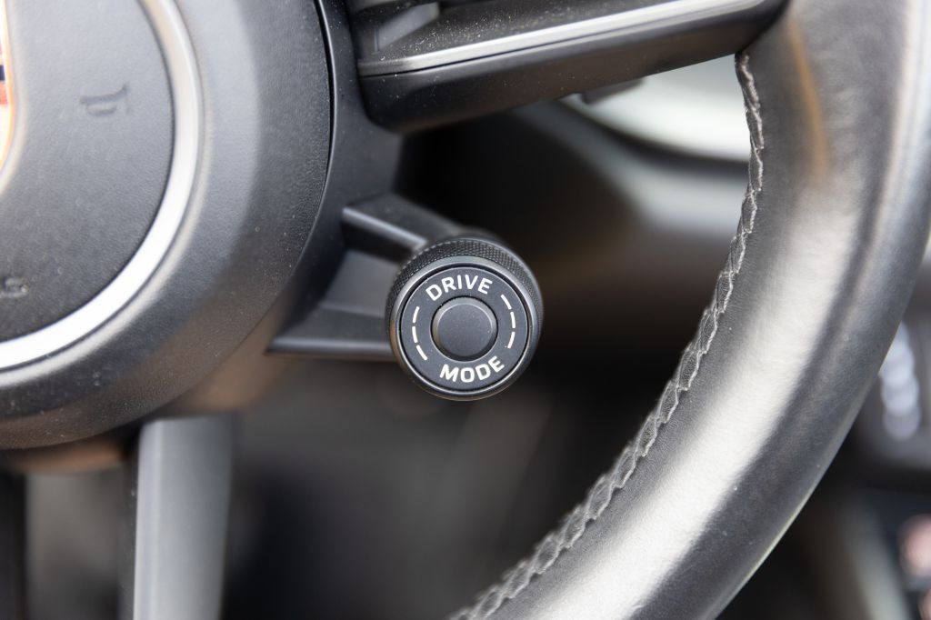 2020 Porsche 911 Image 101