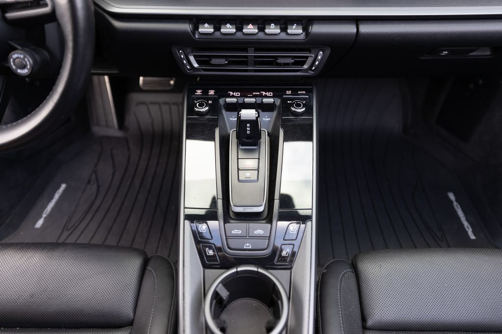 2020 Porsche 911 Image 111