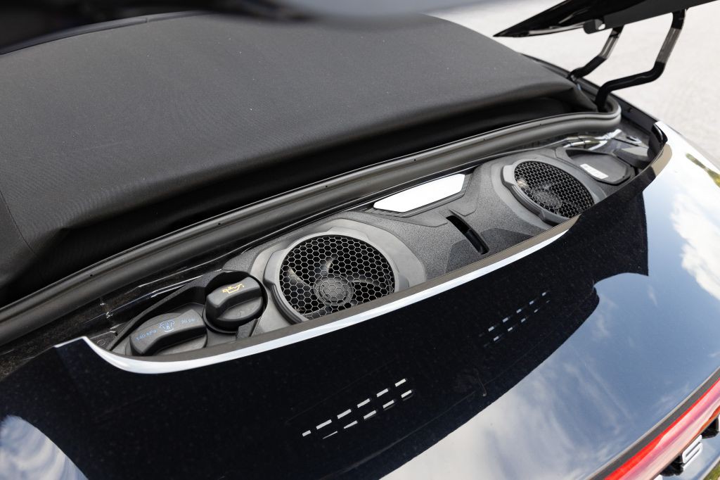 2020 Porsche 911 Image 124