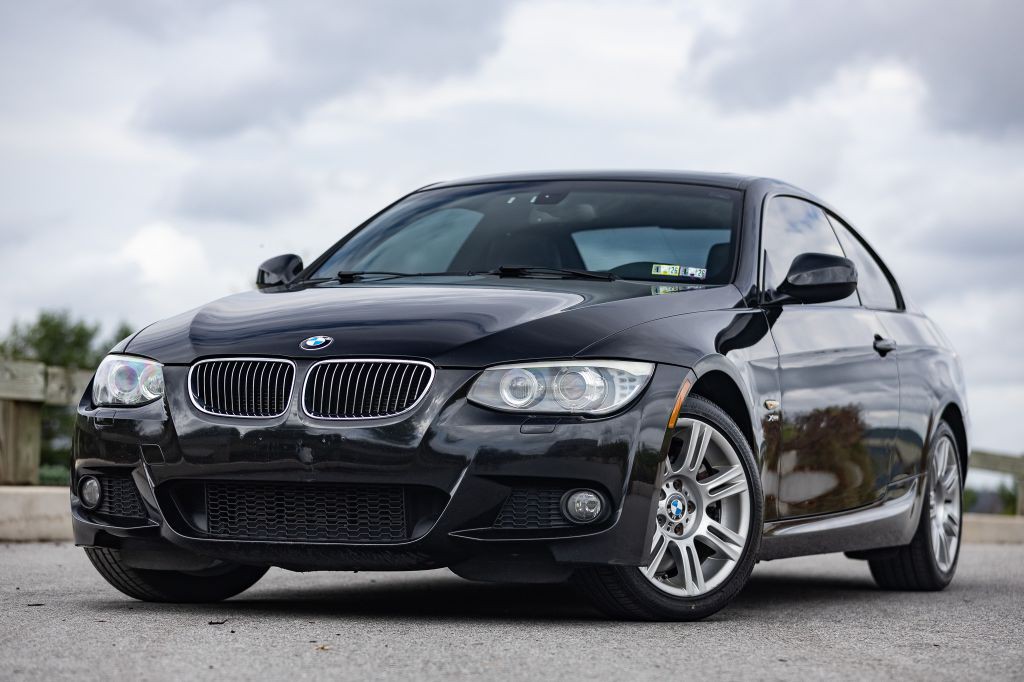 2013 BMW 3 Series Image 1