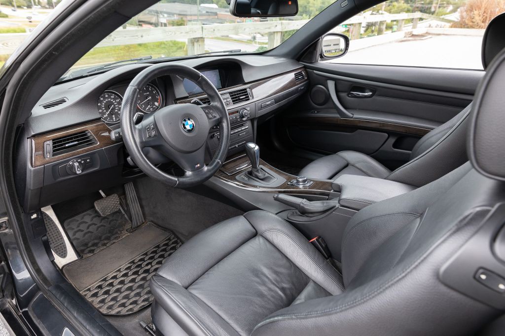 2013 BMW 3 Series Image 5