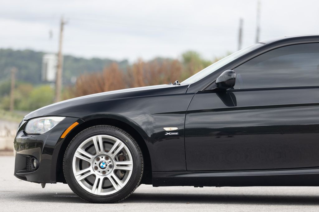 2013 BMW 3 Series Image 8