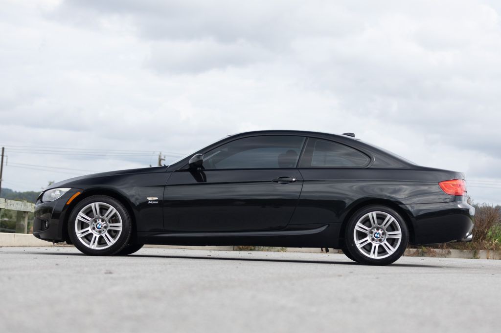 2013 BMW 3 Series Image 10
