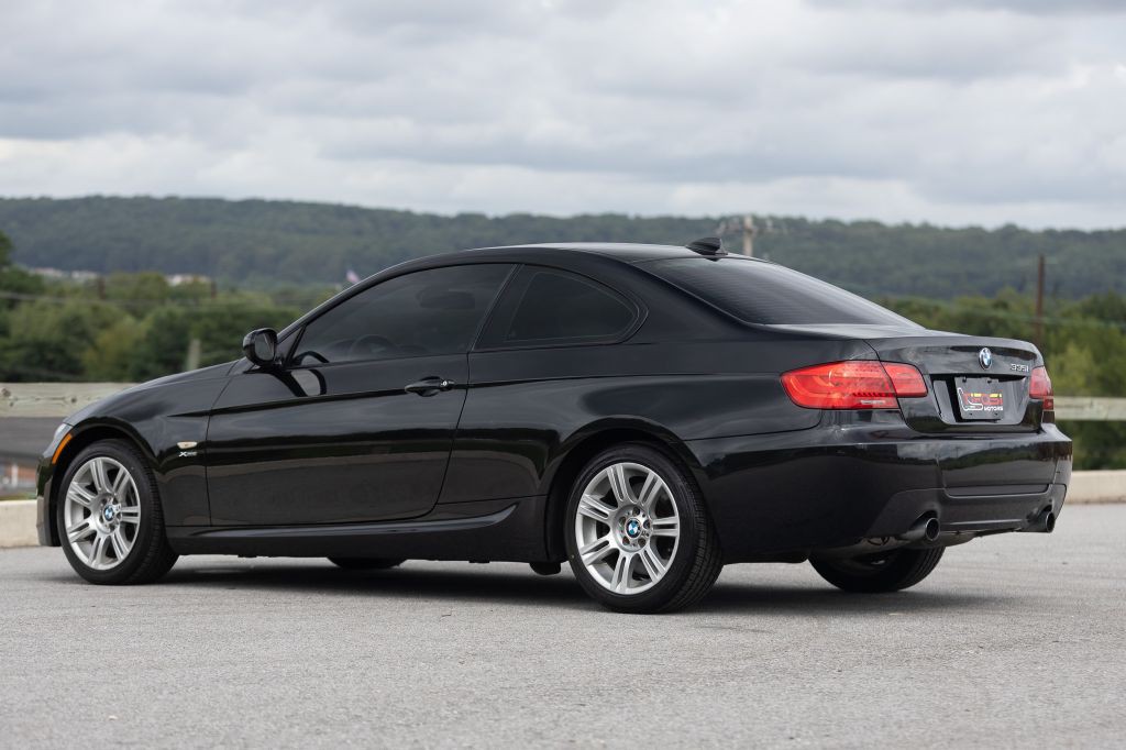 2013 BMW 3 Series Image 13