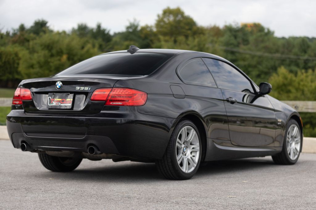 2013 BMW 3 Series Image 20