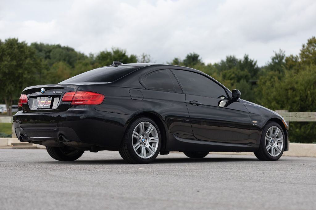 2013 BMW 3 Series Image 23