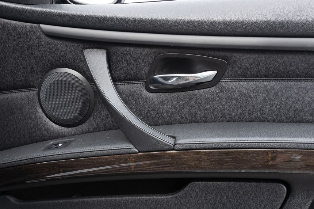 2013 BMW 3 Series Image 48