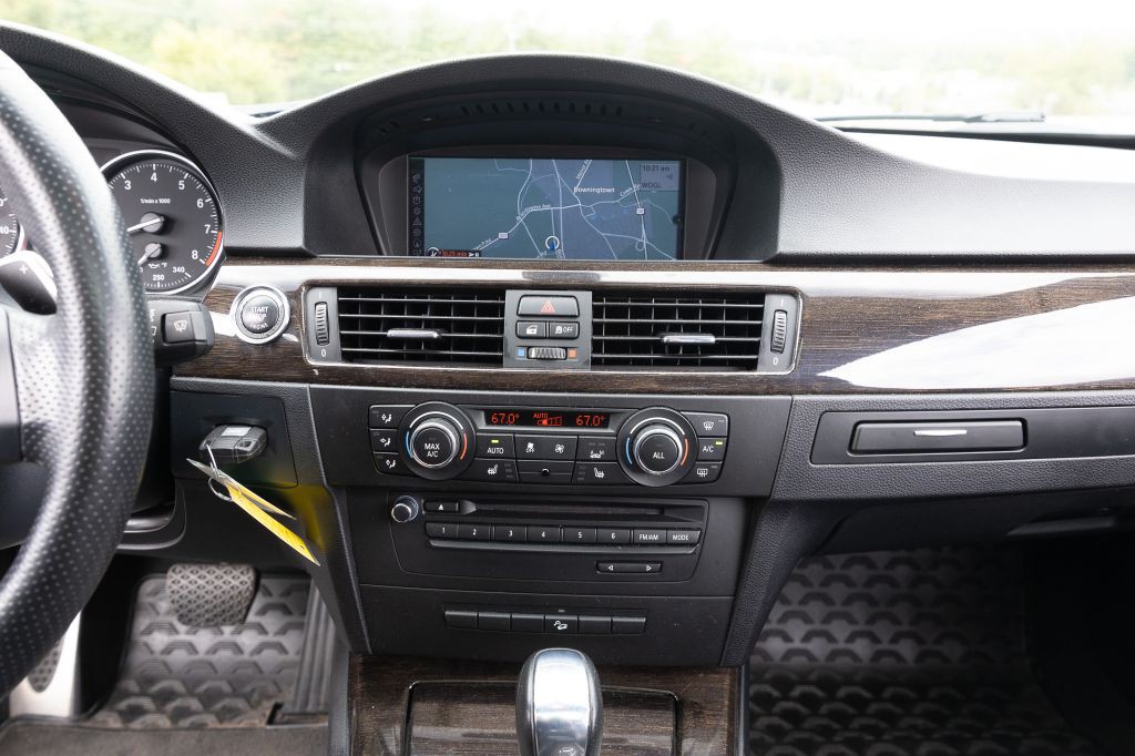 2013 BMW 3 Series Image 69