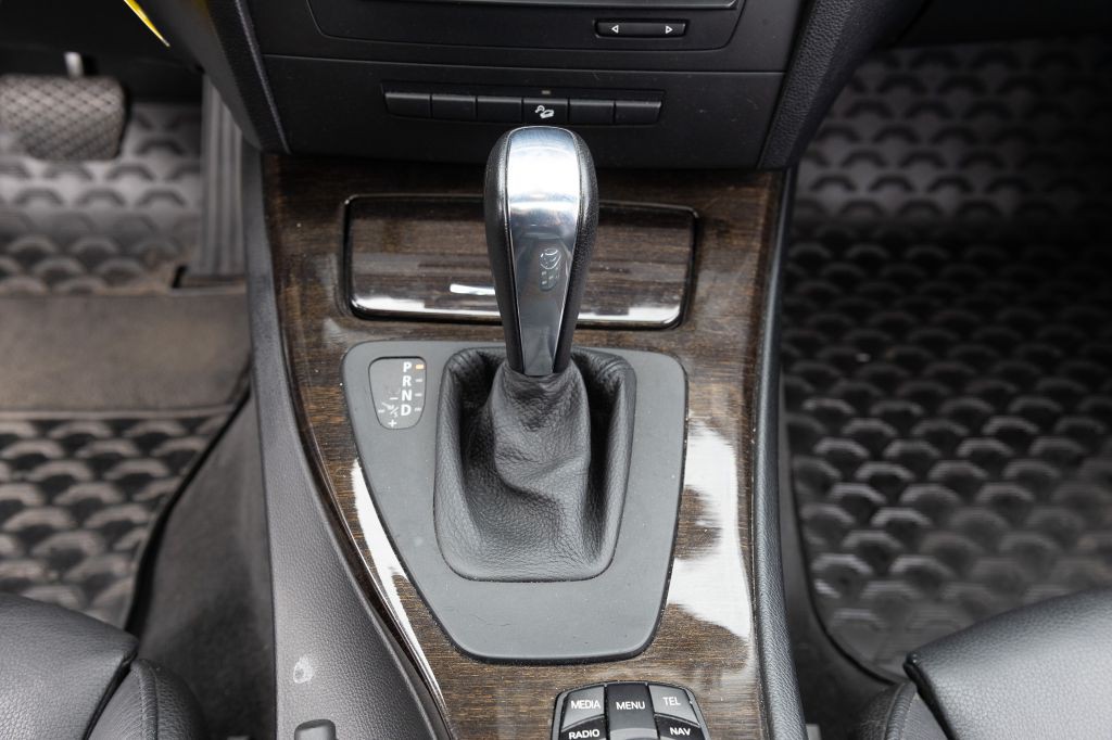 2013 BMW 3 Series Image 70