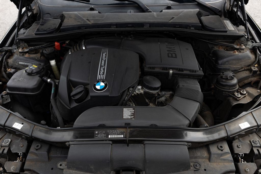 2013 BMW 3 Series Image 80