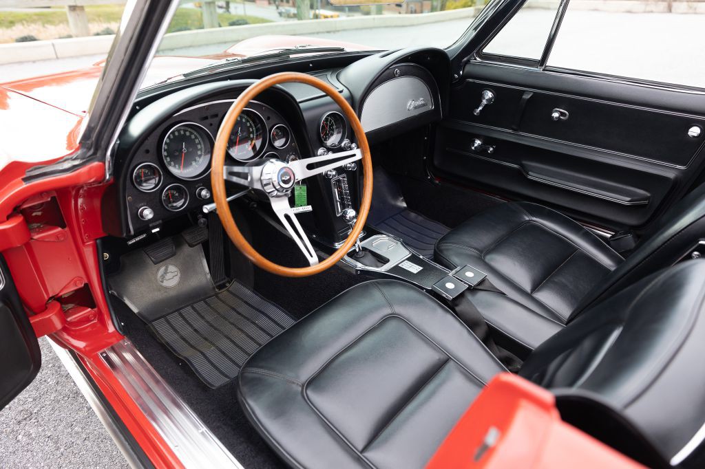 1965 Chevrolet Corvette Image 3