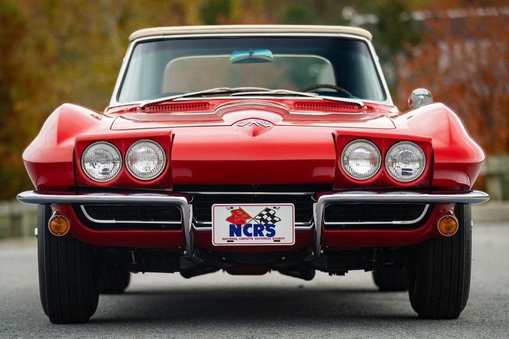 1965 Chevrolet Corvette Image 5