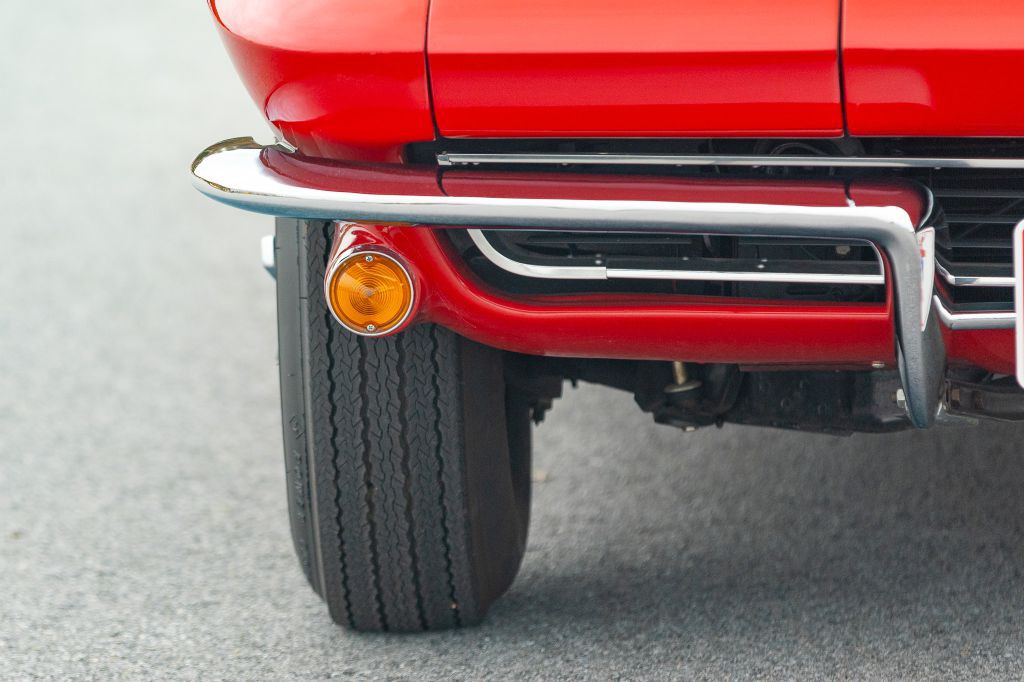 1965 Chevrolet Corvette Image 38