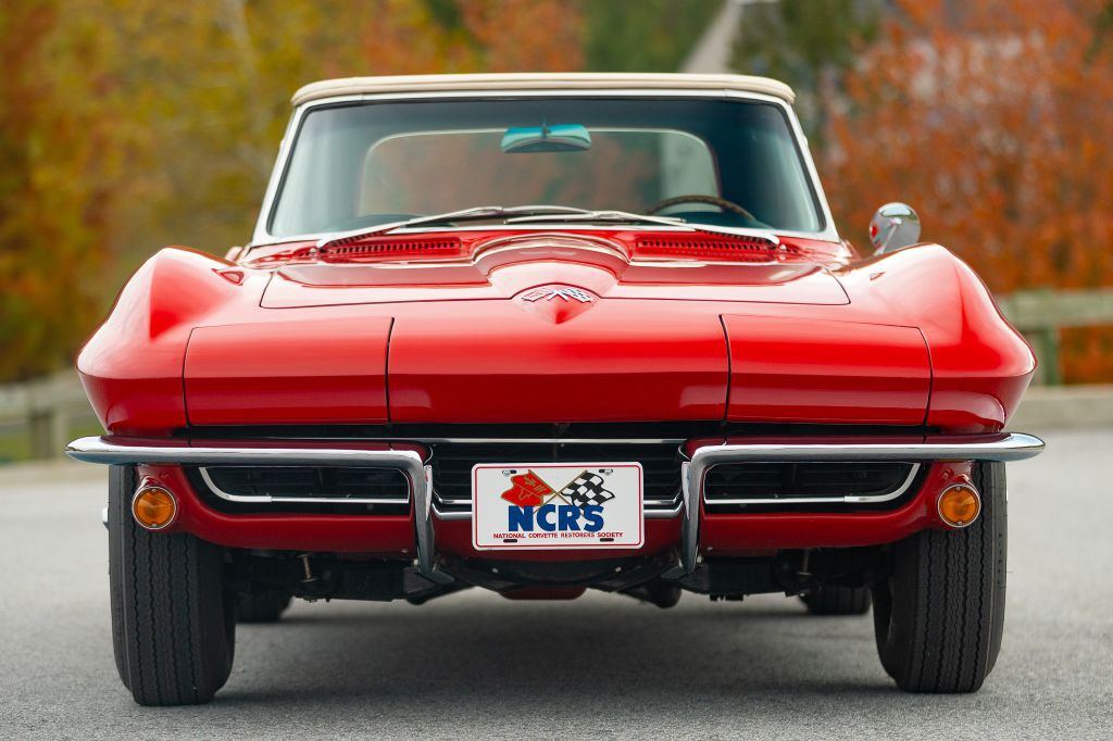 1965 Chevrolet Corvette Image 41