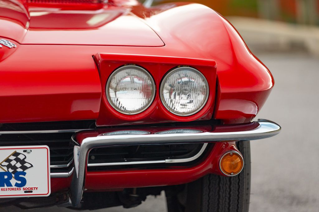 1965 Chevrolet Corvette Image 44