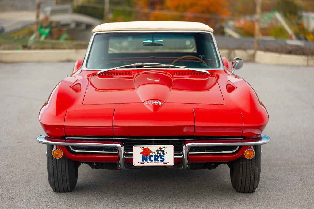 1965 Chevrolet Corvette Image 56