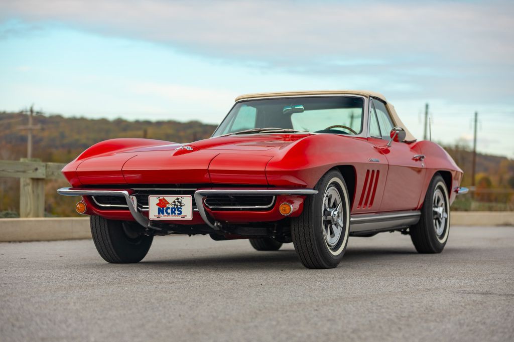 1965 Chevrolet Corvette Image 57