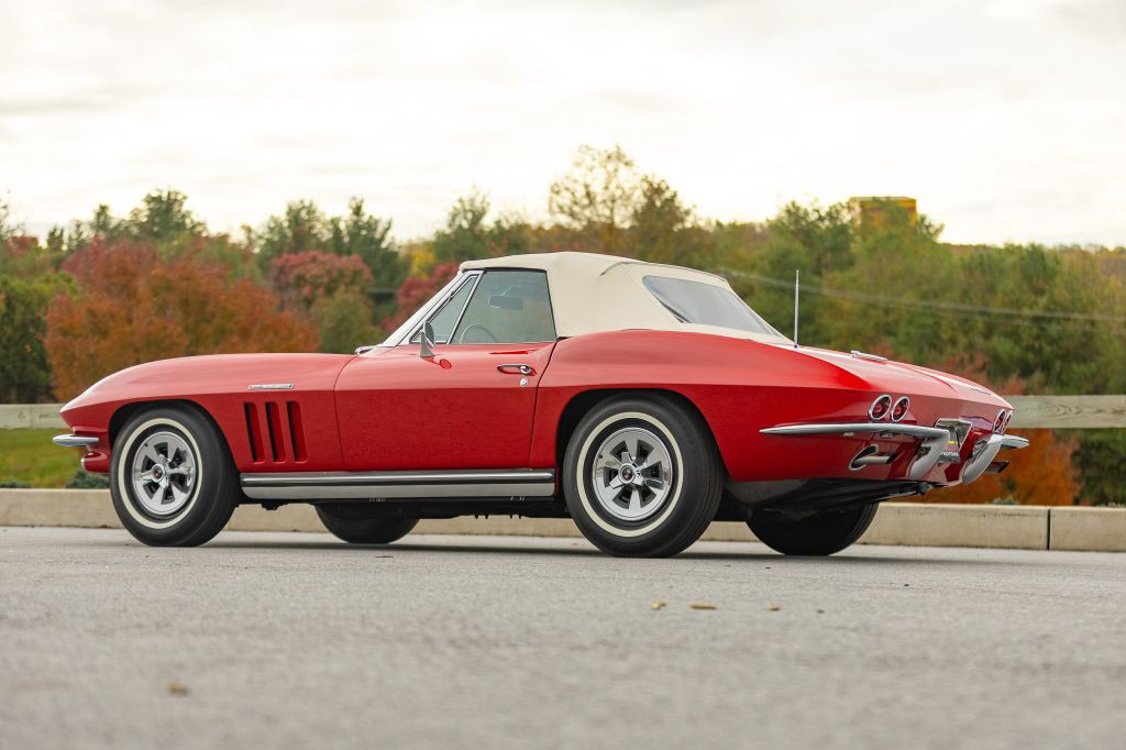 1965 Chevrolet Corvette Image 69
