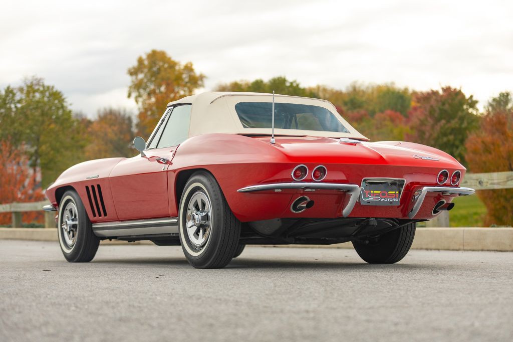 1965 Chevrolet Corvette Image 70