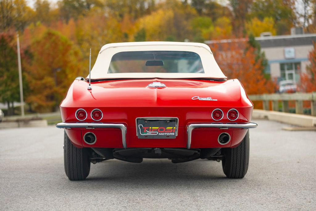 1965 Chevrolet Corvette Image 71