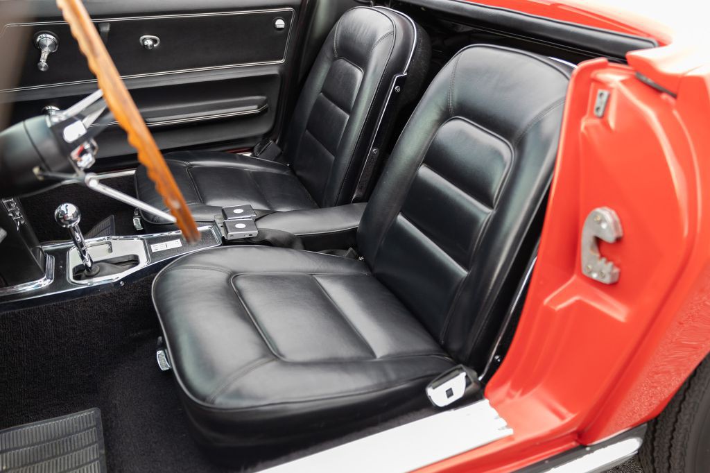 1965 Chevrolet Corvette Image 126