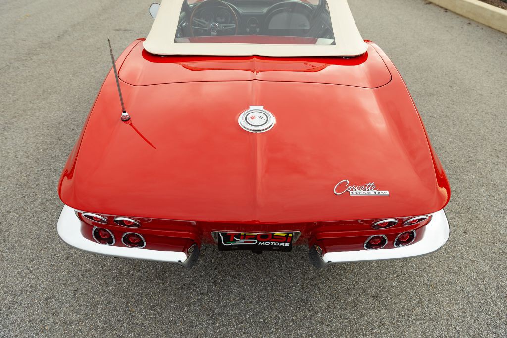 1965 Chevrolet Corvette Image 103